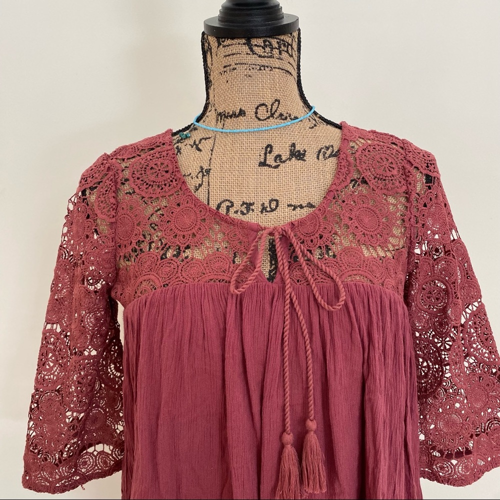 American Eagle Outfitters Lace Crochet Boho Peasant Smock Valentine Top Blouse - Picture 2 of 6